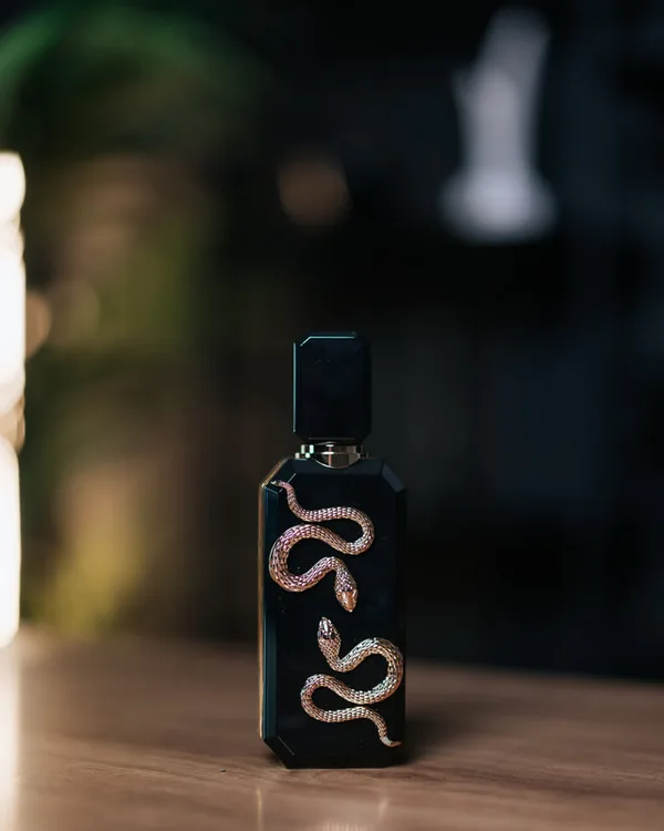 French Avenue Veneno (Inspired by Smoking Hot by By Kilian)