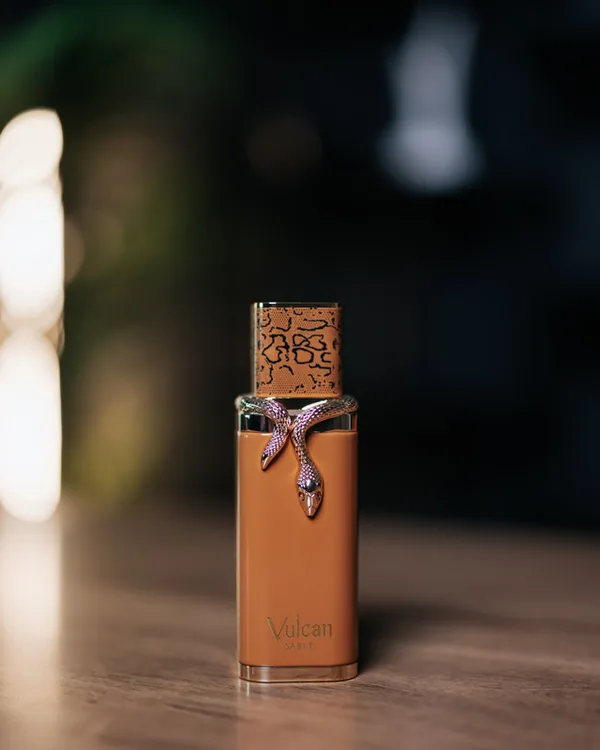 French Avenue Vulcan Sable